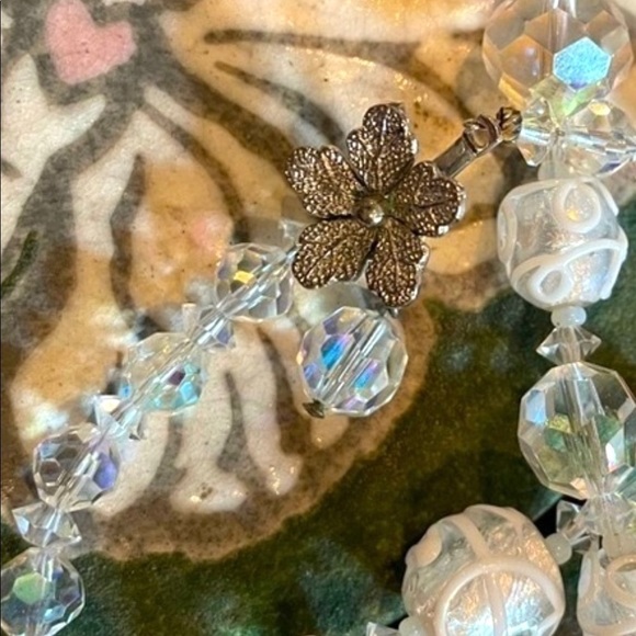 Vintage Vendome 50’s 60’s Iridescent Stamped Single Strand Necklace Luxury - Picture 3 of 5